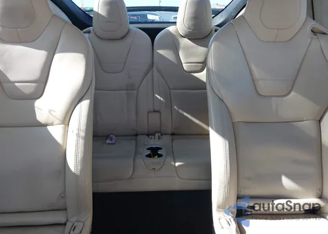 2017 Tesla Model X из США, поврежденный, VIN 5YJXCBE25HF044939